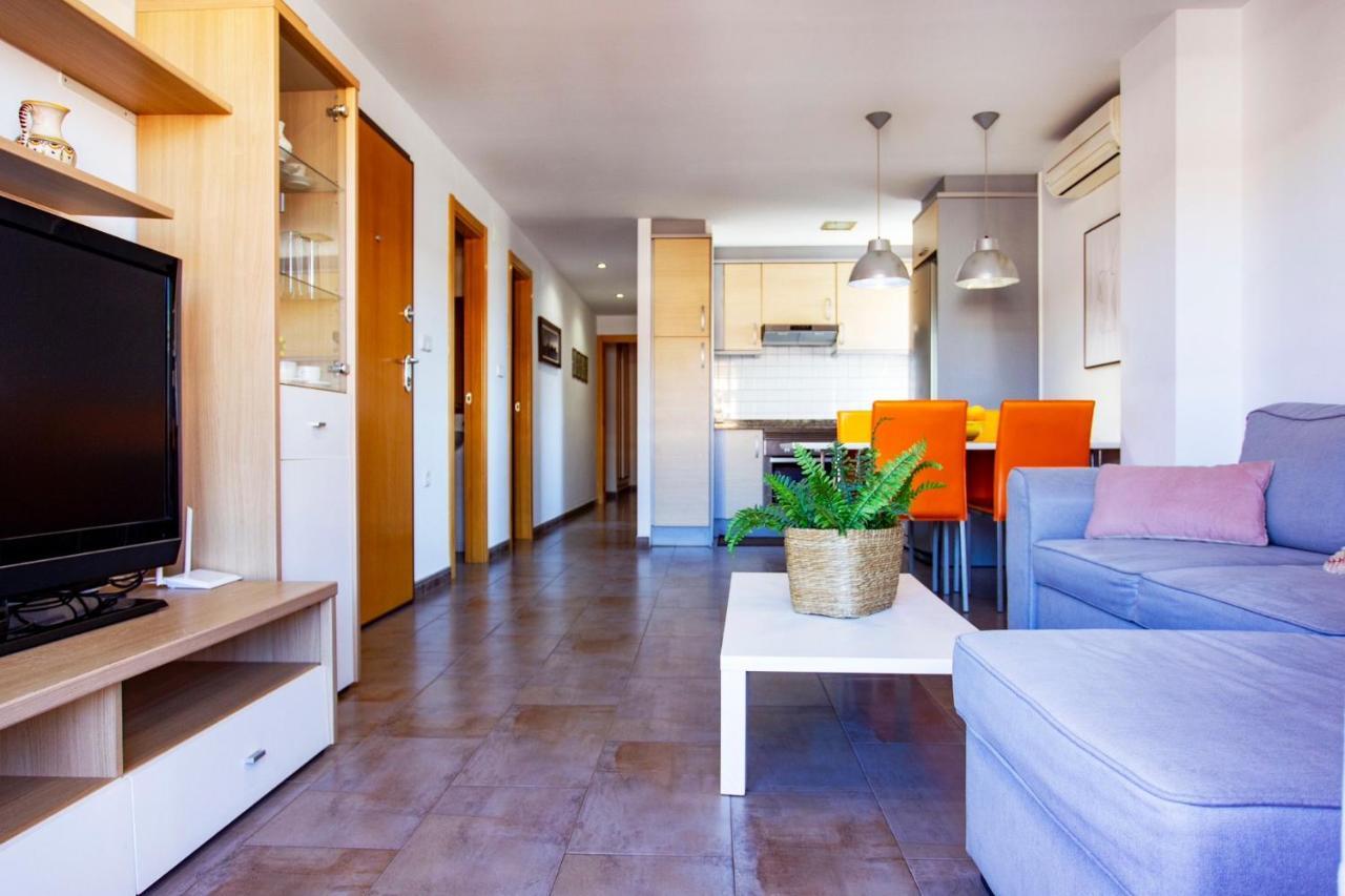 A 50 Metros De La Playa, Luminoso Y Acogedor Apartment Oliva